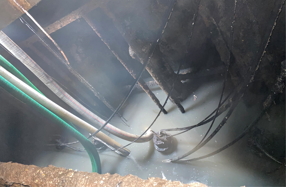 272双闸商城污水池清运