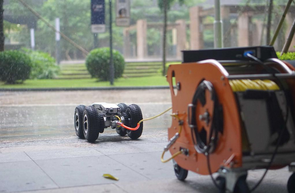 285双闸管道检测机器人